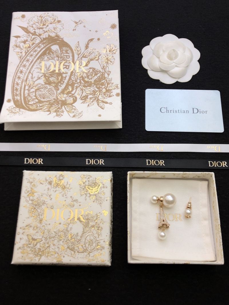 Christian Dior Necklaces